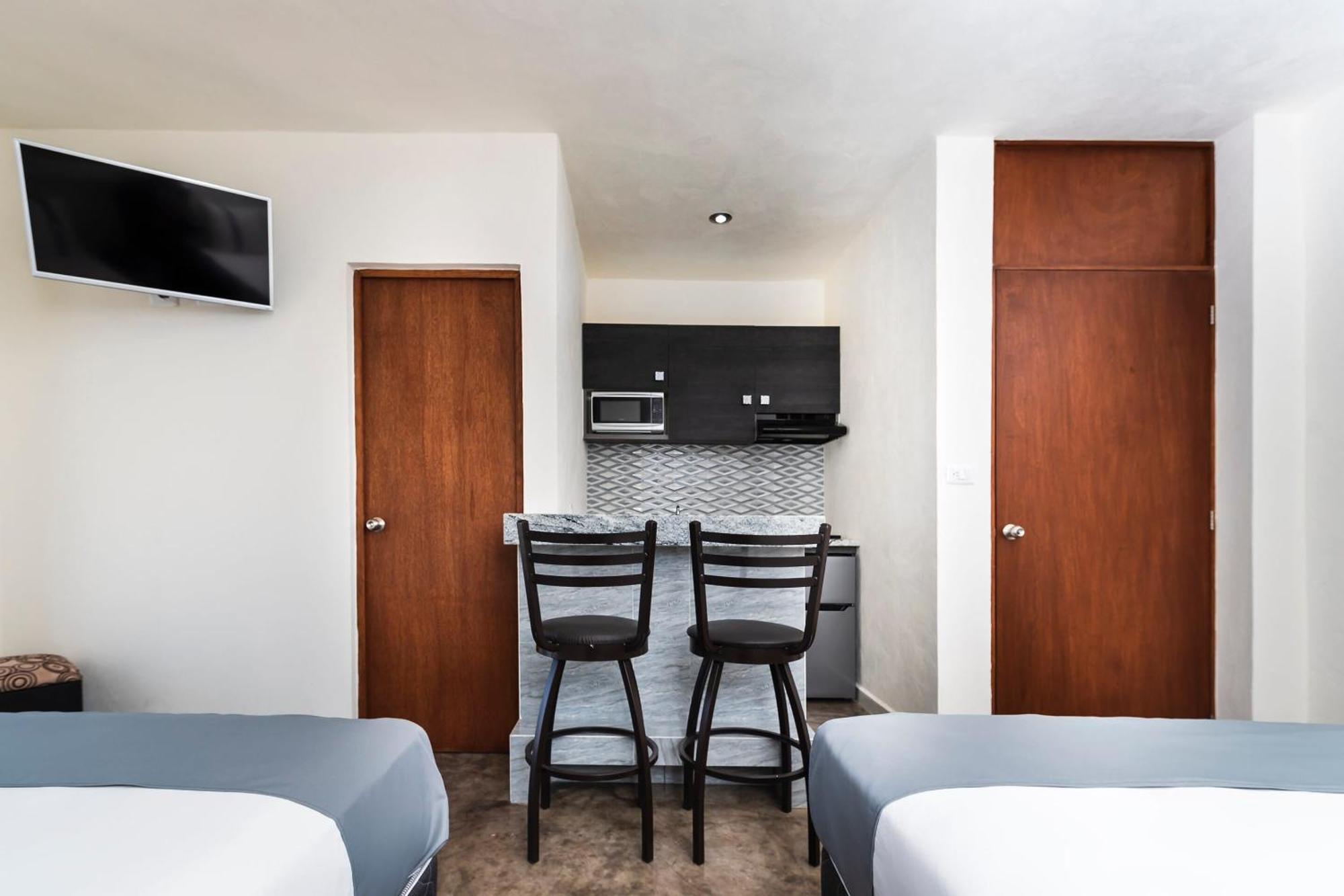 Capital O Hotel Joyma Suites, San Luis Сан-Луїс-Потосі Екстер'єр фото